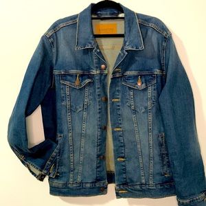 Levi’s Men’s Trucker Denim Jacket